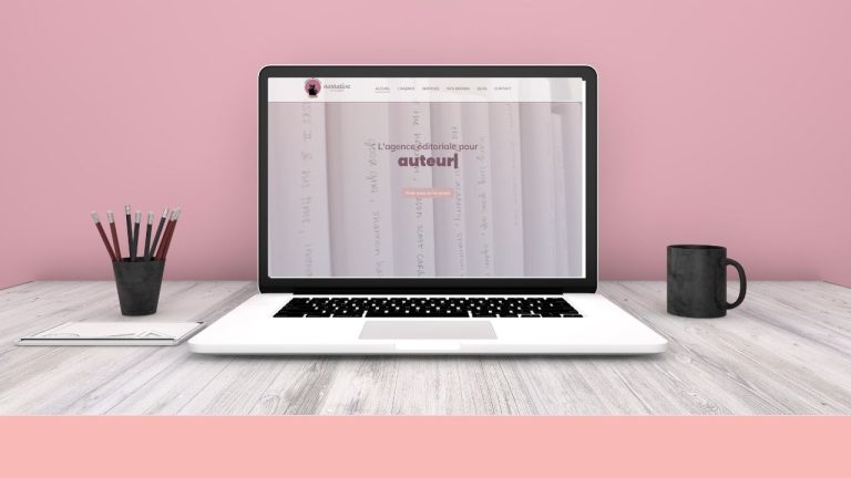 écran d'ordinateur qui montre la page d'accueil du site de Narrativa Studio